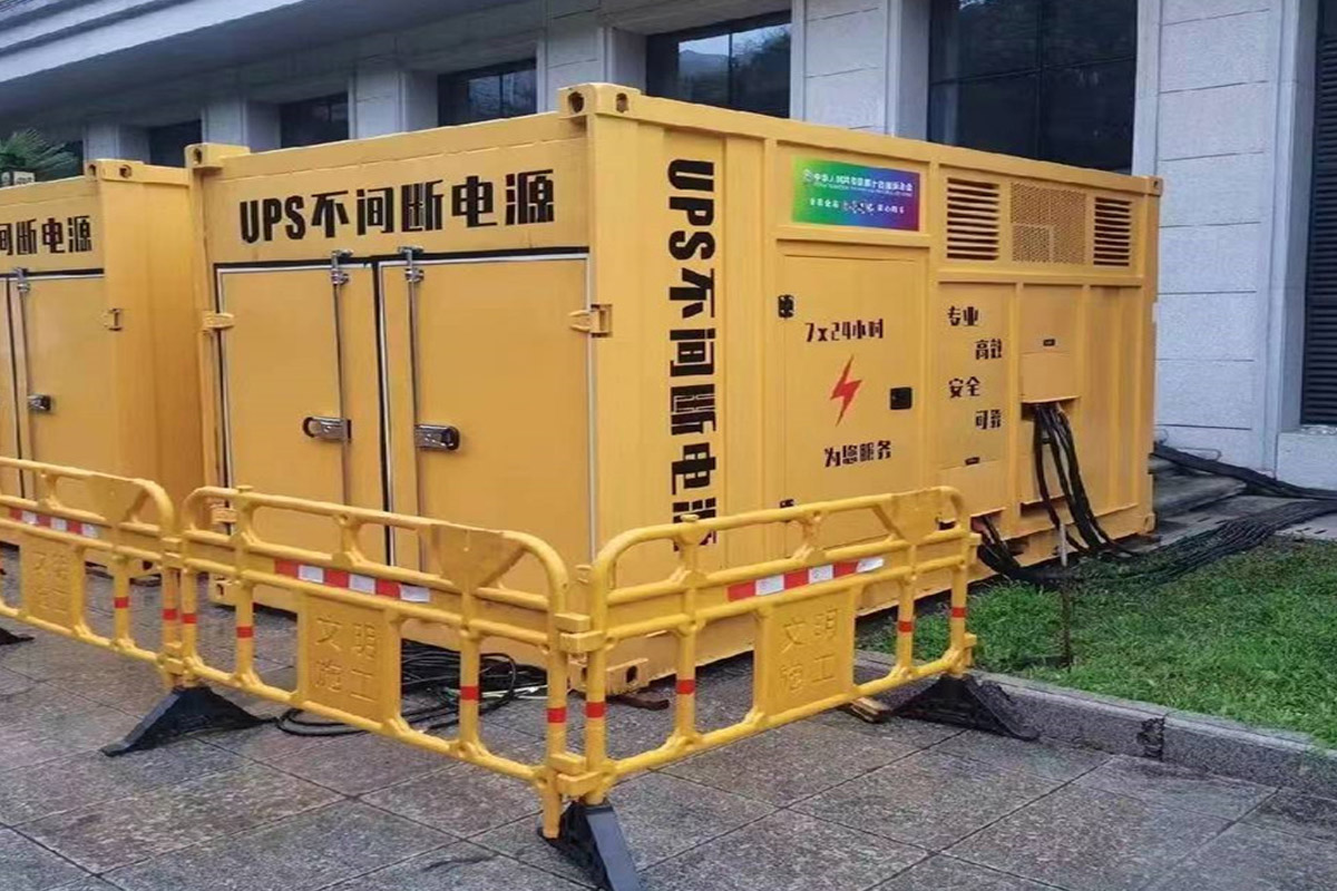 翁牛特发电机租赁施工现场